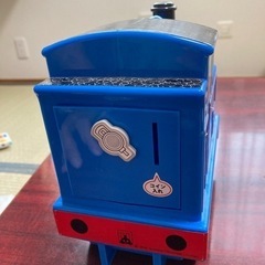 トーマスの貯金箱の画像