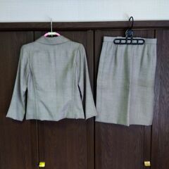 昭和レトロ　春秋レディーススーツ３の画像