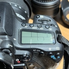 Canon EOS 80D(W) EF-S18-135 IS USM 6点セットの画像