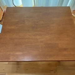 ジョージズ　ダイニングテーブルの画像