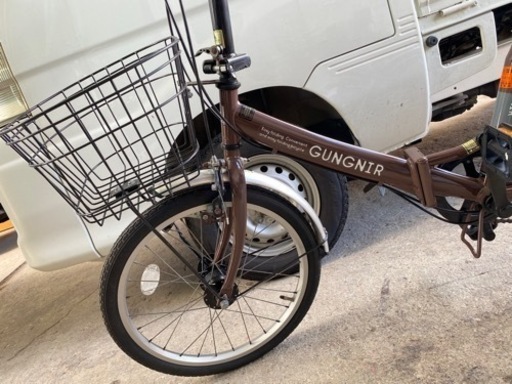 折りたたみ自転車?GUNGNIR?カゴ付き?鍵有り