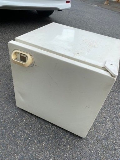 中古品ミニ冷蔵庫✨つい先日まで使っていました✨