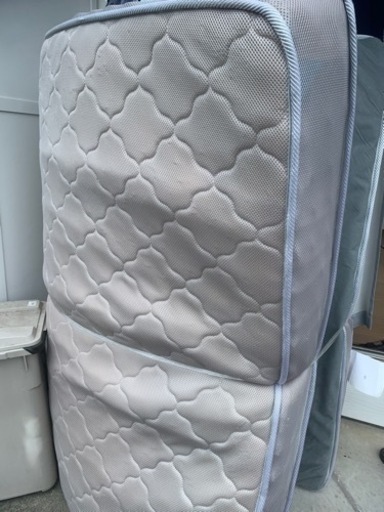 ベッドと布団セット