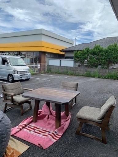 ダイニングテーブル　4点セット