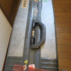 スーツケース（2台目を出品）　サムソナイト＋キャリーバック用ベルト２個　鍵無しの画像