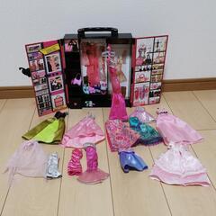 【あげます】バービー　人形　ケース衣装　ピンクハウス　小物などまとめの画像