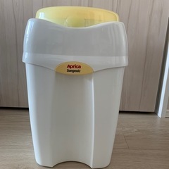 おむつゴミ箱　カートリッジつきで即つかえる