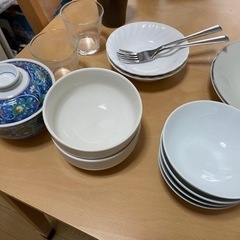 お皿つめあわせ&コップ、土鍋、フォークなど！の画像