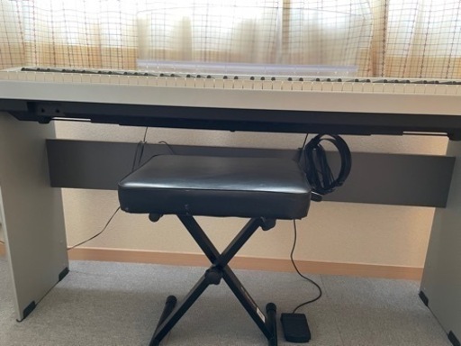 成立★電子ピアノ　YAMAHA P-95 