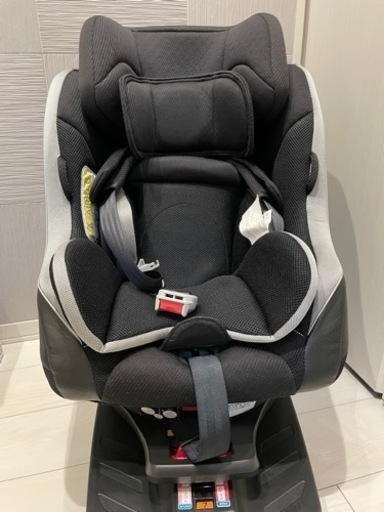 アップリカ　クルリラ　チャイルドシート