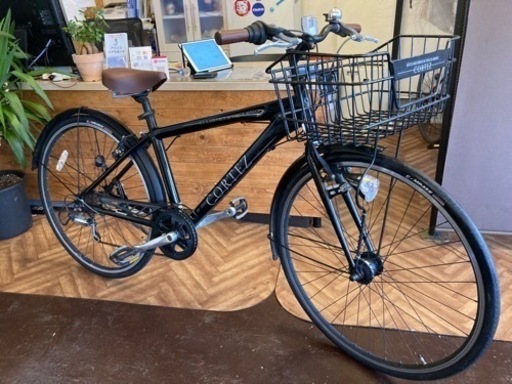 【タイヤ新品！アルミフレーム】700×28c LEDオートライト　6段変速　クロスバイク　黒