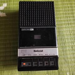 昭和レトロカセットテープレコーダー