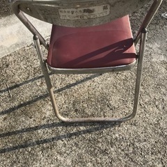 パイプ椅子　サビ　汚れ有り　の画像