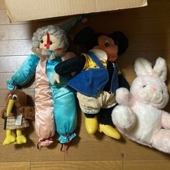 ぬいぐるみなど