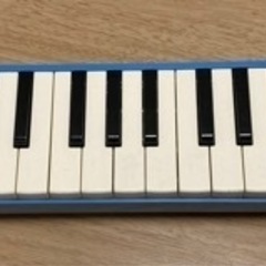 ヤマハ YAMAHA ピアニカ P-32D 中古になります。本体...