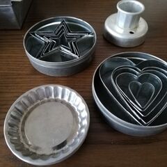 焼き菓子の型などの画像