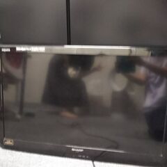 液晶テレビ（ジャンク）の画像