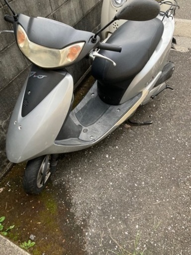 [お話中]ホンダ　ディオ　4サイクル原付バイク　自賠責保険4年残っています。