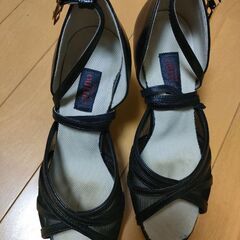 社交ダンスシューズ　サイズ22EEEの画像