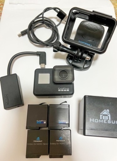 GoPro HERO7 BLACK ＋アクセサリー　売ります。