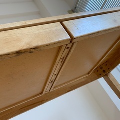 木製デスク(W120 × D60 × H71cm)・椅子の画像