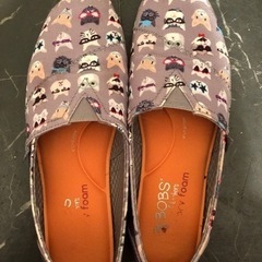 Skechers 猫柄ローファー