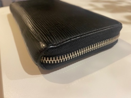 ルイヴィトン エピ 長財布　