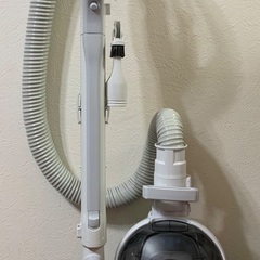 【ジャンク品】日立紙パック掃除機 VC-VBK71