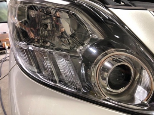 値下しましたトヨタ 20系 アルファード 前期 純正 HID 右ヘッドライト