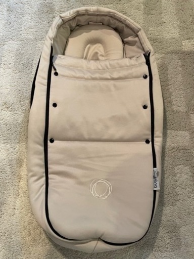 大幅値下げ‼️バガブー3  レインカバーとフットマフ 付きBugaboo ベビーカー