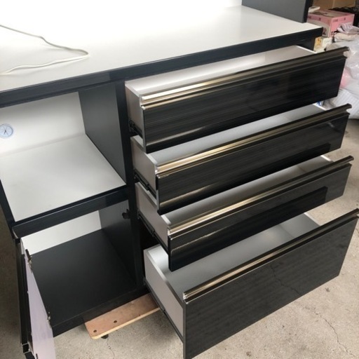 美品‼️ 食器棚　中古品
