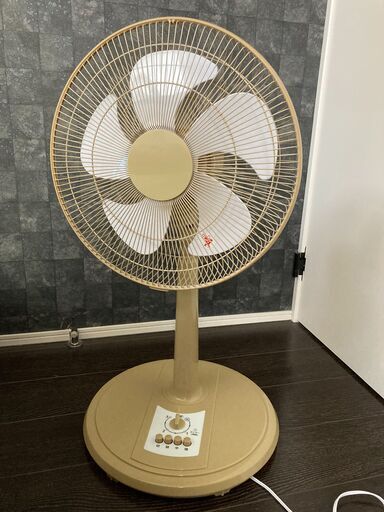 【2～3回ほど使用したのみの美品】35cmリビング扇風機