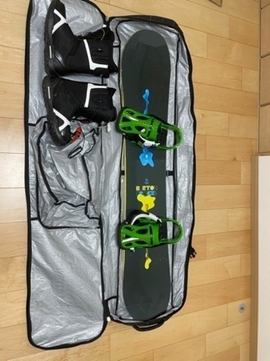 スノーボードセット ボード BURTON CUSTOM PROCESS V-ROCKER BOARD 152cm ブーツ BURTON AMBISH 28cm 持ち運び用カバン Comfy
