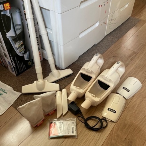 マキタ コードレスクリーナー2台セット