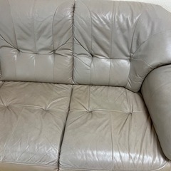 無料　三人掛けソファーの画像