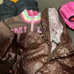 子供服　秋〜冬用　90-100サイズ　ダウンベストありの画像