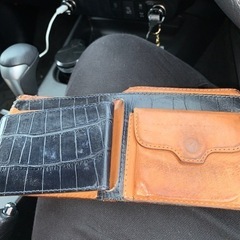 Felisi 二つ折り財布の画像