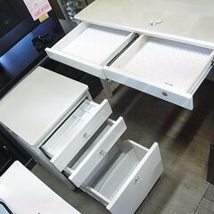 コイズミ　学習机セット　デコプリ　スタンダードタイプ　デスク　袖机　ブックシェルフ　ライト　椅子　鍵付き　フリースタイルデスク　勉強机の画像