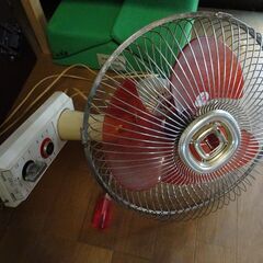 壁掛け扇風機
