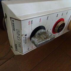 壁掛け扇風機の画像