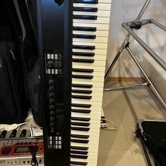 komplete kontrol 61鍵　midi鍵盤