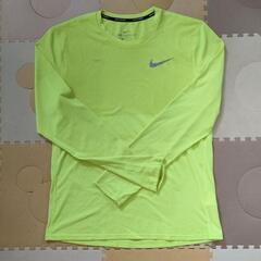 NIKE（ナイキ）ランニングロングＴシャツ