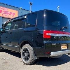 デリカd5 MADタイヤ　車検付　15万キロの画像