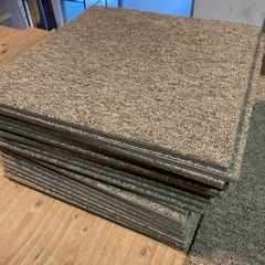 ● マット、38cm× 38cm、25枚セット
