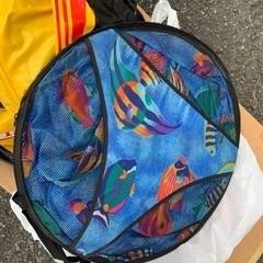 ボート、小型の折り畳みテント、ボートのオールx1、パラソルの画像