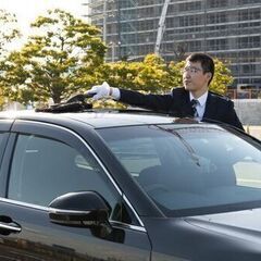 【業務委託】憧れの★左ハンドルの高級車を運転する！待機中も給与がでる役員運転手★月給24万円～の画像
