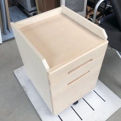 デスク下ワゴン