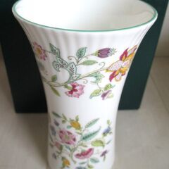 ☆MINTON ミントン HADDON HALL ハドンホール フラワーベース BONE China花瓶 お部屋のイメージアップに◆花を美しく彩る花入れの画像