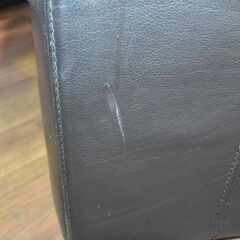 【みん5/28】≪y351≫良品 高級 2人掛け 本革 カバーリング ソファ 黒/ブラック ヘッドレスト付き 応接/リビング 40807-09の画像