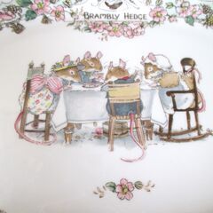 ☆Royal Doulton ロイヤルドルトン Bramby Hedge ブランブリーヘッジ プレート お皿◆のばらの村のものがたりの画像